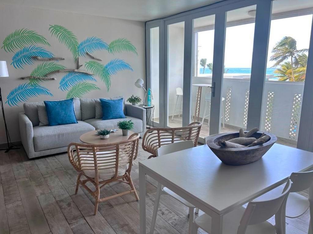 Kasa Brisa Marina Ocean View Balcony Beachfront Сан Хуан Екстериор снимка